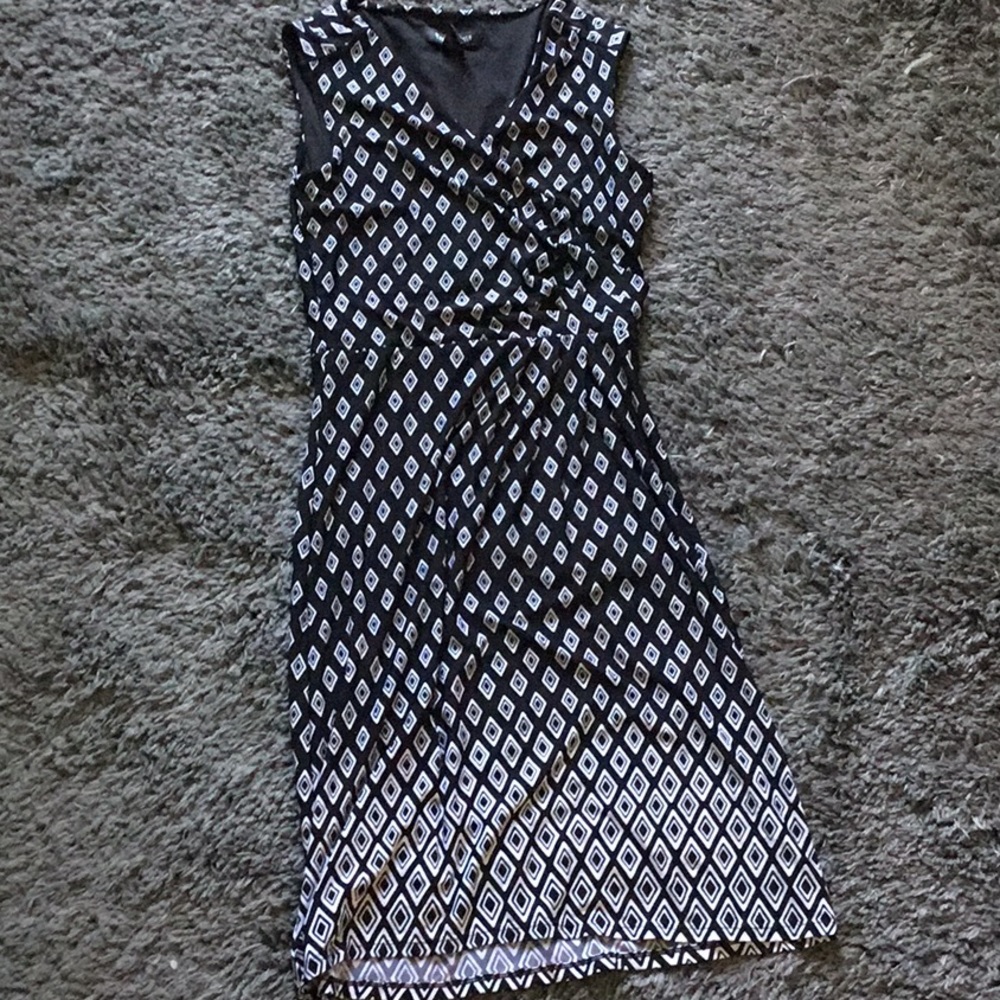 White House black market black and white dress